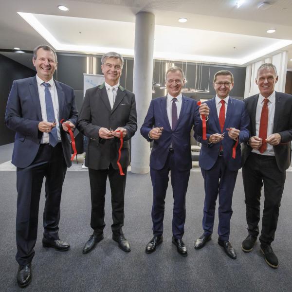 Mehr Power! Zubau des Energie AG-Headquaters feierlich eröffnet